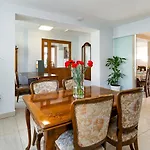 فندق مبيت وإفطار Celina 3*