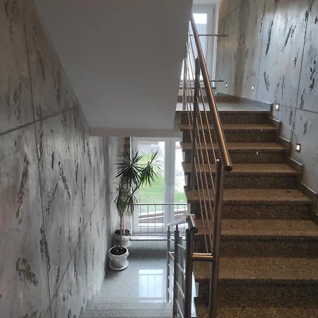 Celina فندق مبيت وإفطار 3*