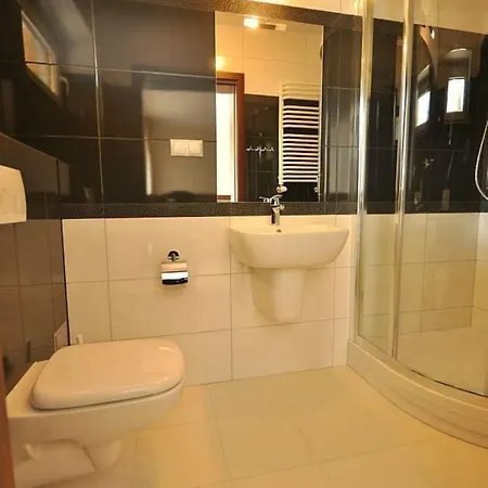 فندق مبيت وإفطار Celina 3*